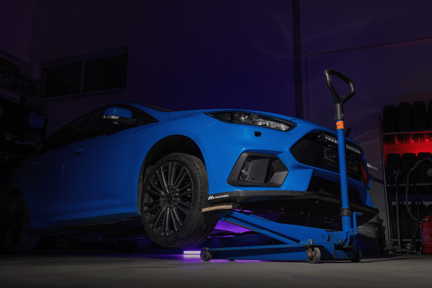 Focus RS track car being jacked up with Neomatic Sump Guard Kit fitted